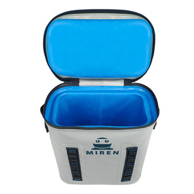 กระเป๋าเป้สะพายหลังกันน้ำ Soft Coolers วัสดุ TPU ความจุ 20L สีเทาอ่อน