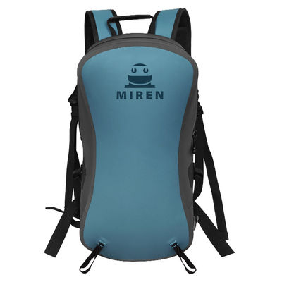 กระเป๋าเป้สะพายหลังกระเป๋า Duffel กันน้ำ OEM ODM สำหรับเดินทางไกลเล่นสกี
